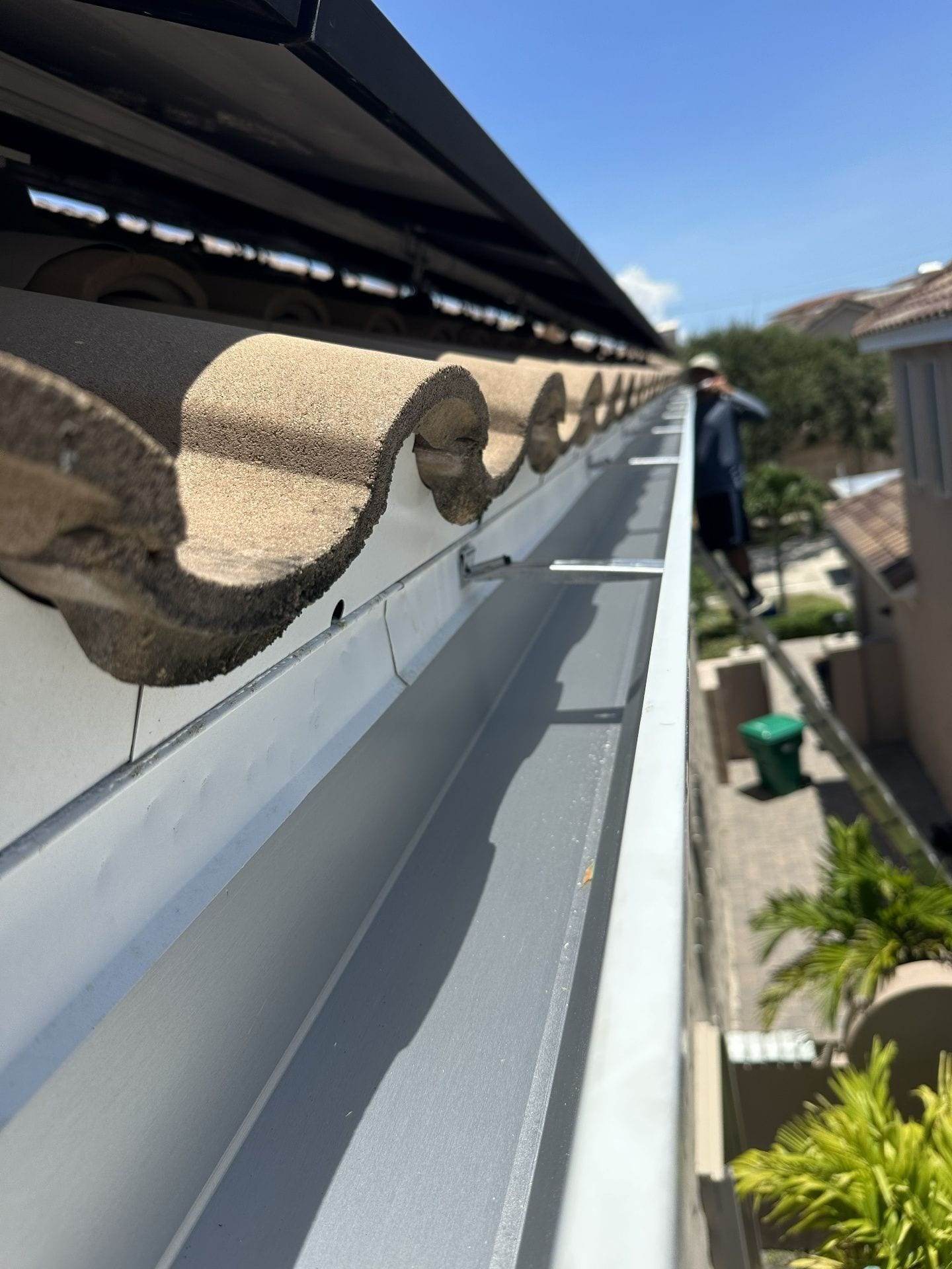 Seamless gutter project in Central Florida, 3
